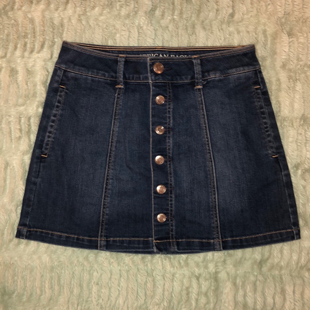 🍌LIKE NEW: Denim Button Down Skirt w/ Pockets - Picture 1 of 6